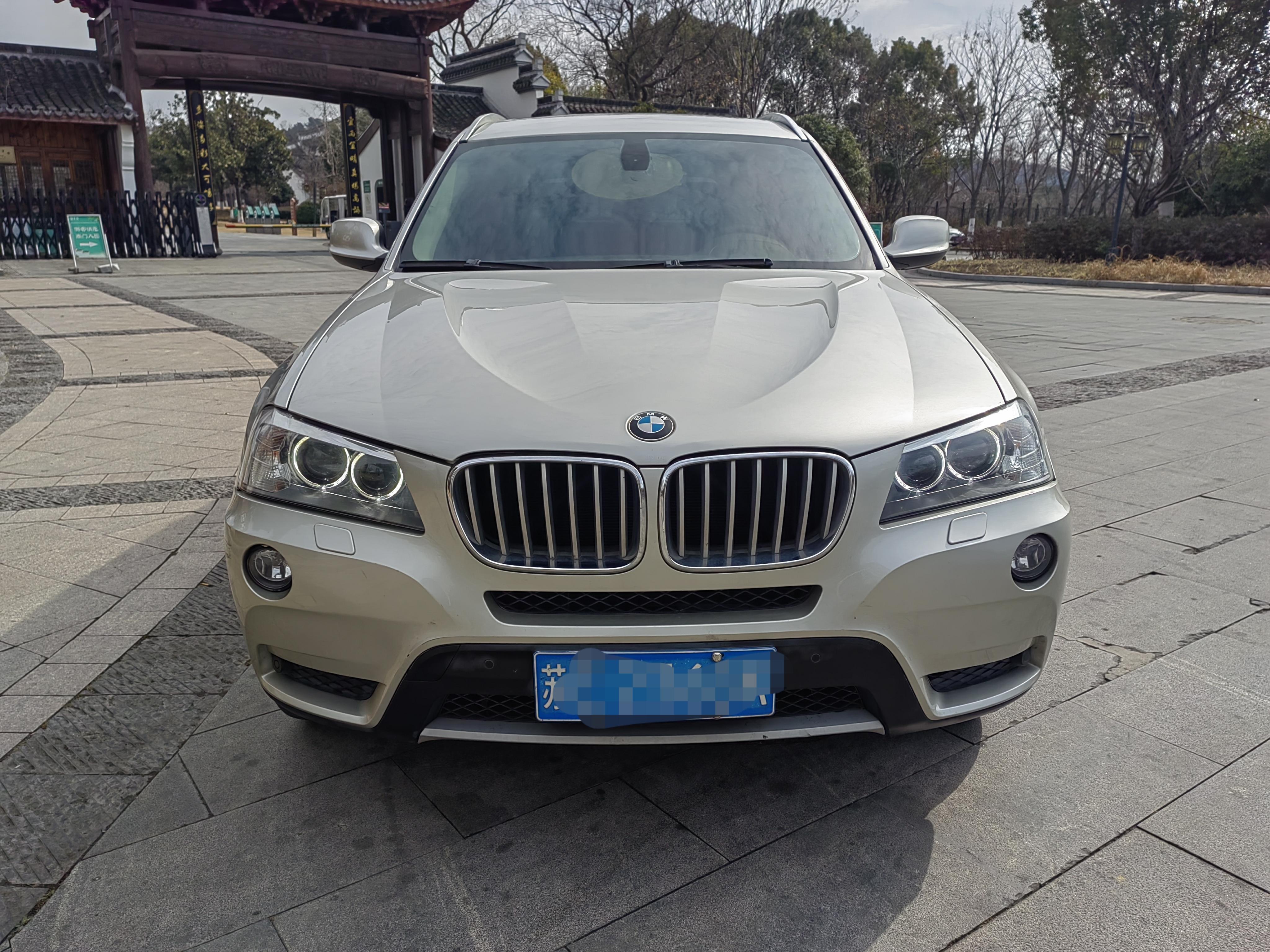 BMW X3 2012 thumb 9