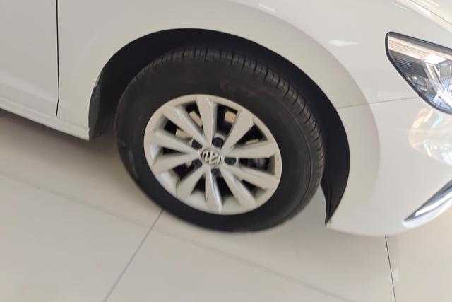 Volkswagen Bora 2019 thumb 2