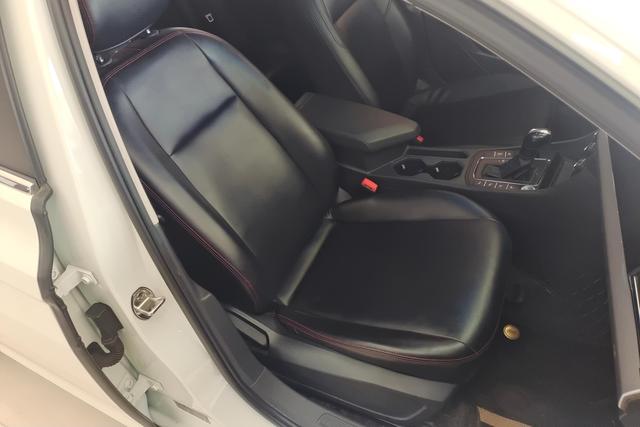 Volkswagen Bora 2019 thumb 3