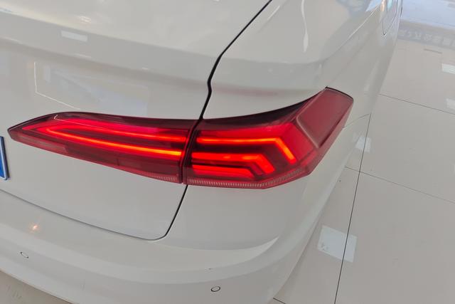 Volkswagen Bora 2019 thumb 5