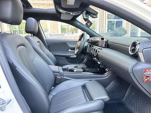 Mercedes-Benz A-Class 2020 thumb 6