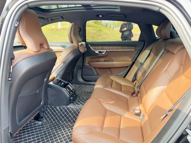 Volvo S90 2024 thumb 3