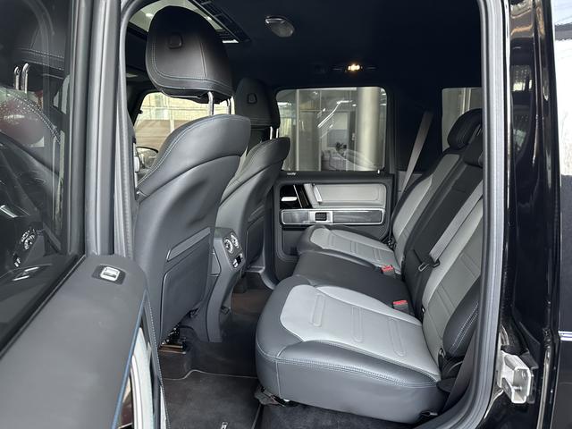 Mercedes-Benz G-Class 2025 thumb 4