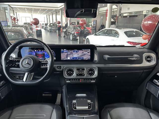 Mercedes-Benz G-Class 2025 thumb 6