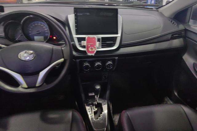 Toyota Yaris 2016 thumb 10
