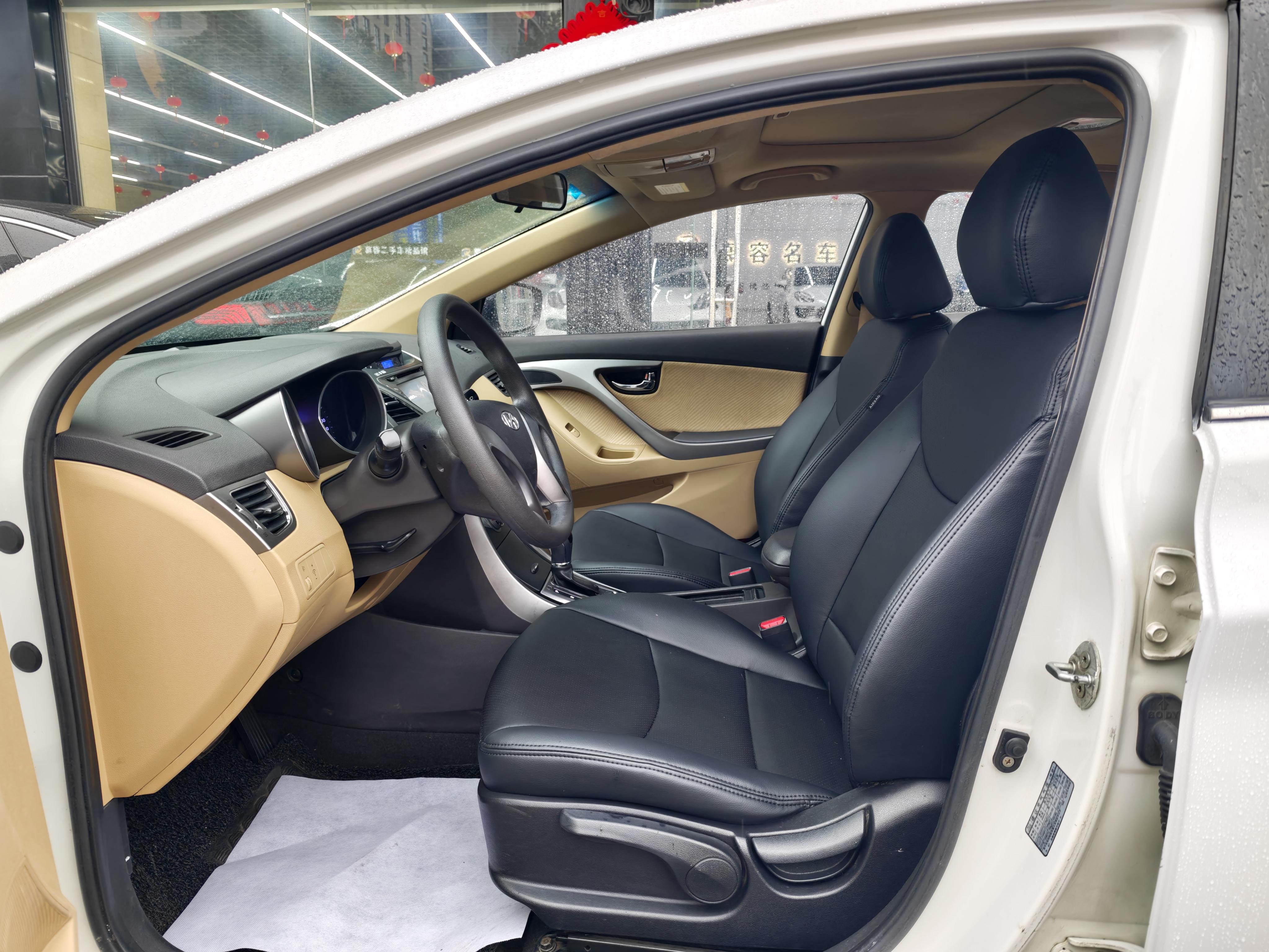 Hyundai Elantra 2013 thumb 6