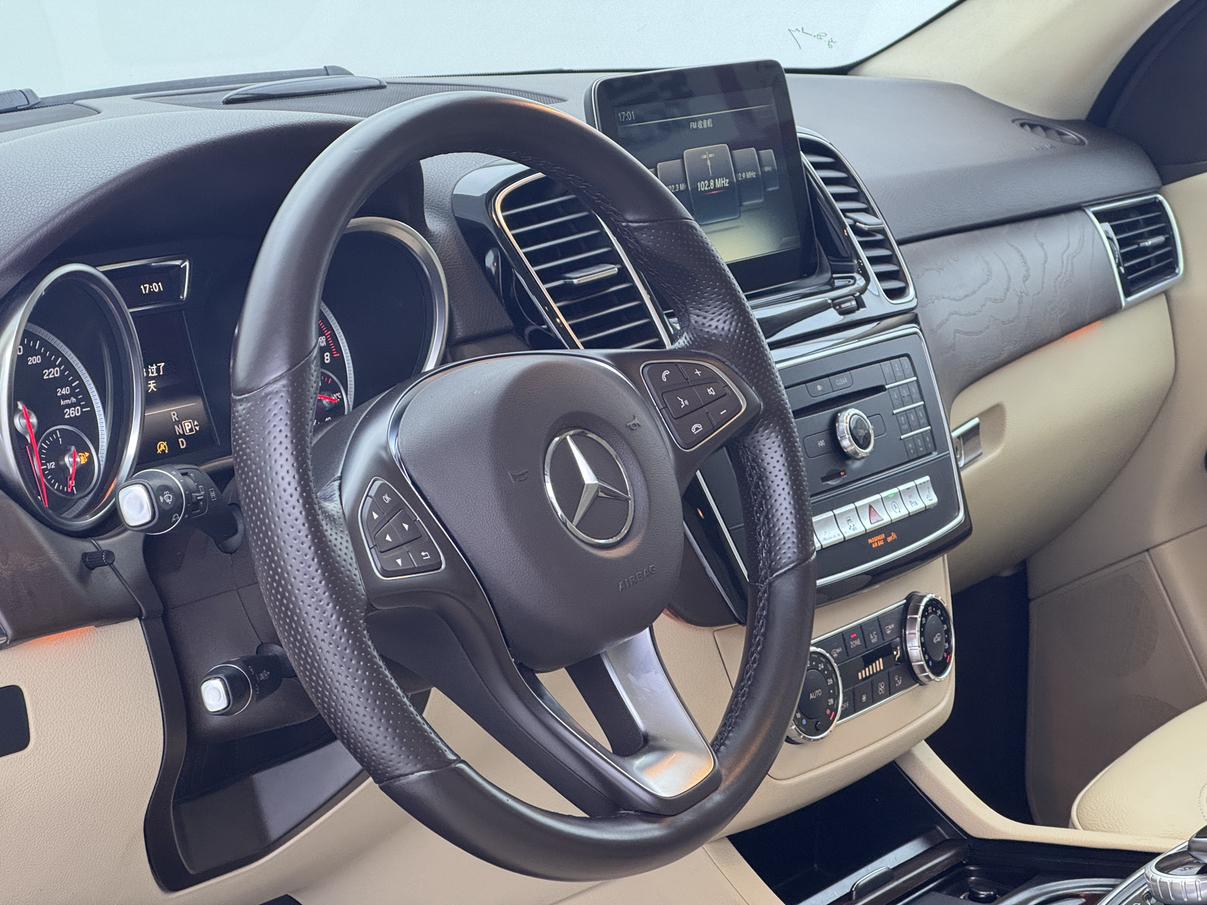 Mercedes-Benz GLE 2016 thumb 9