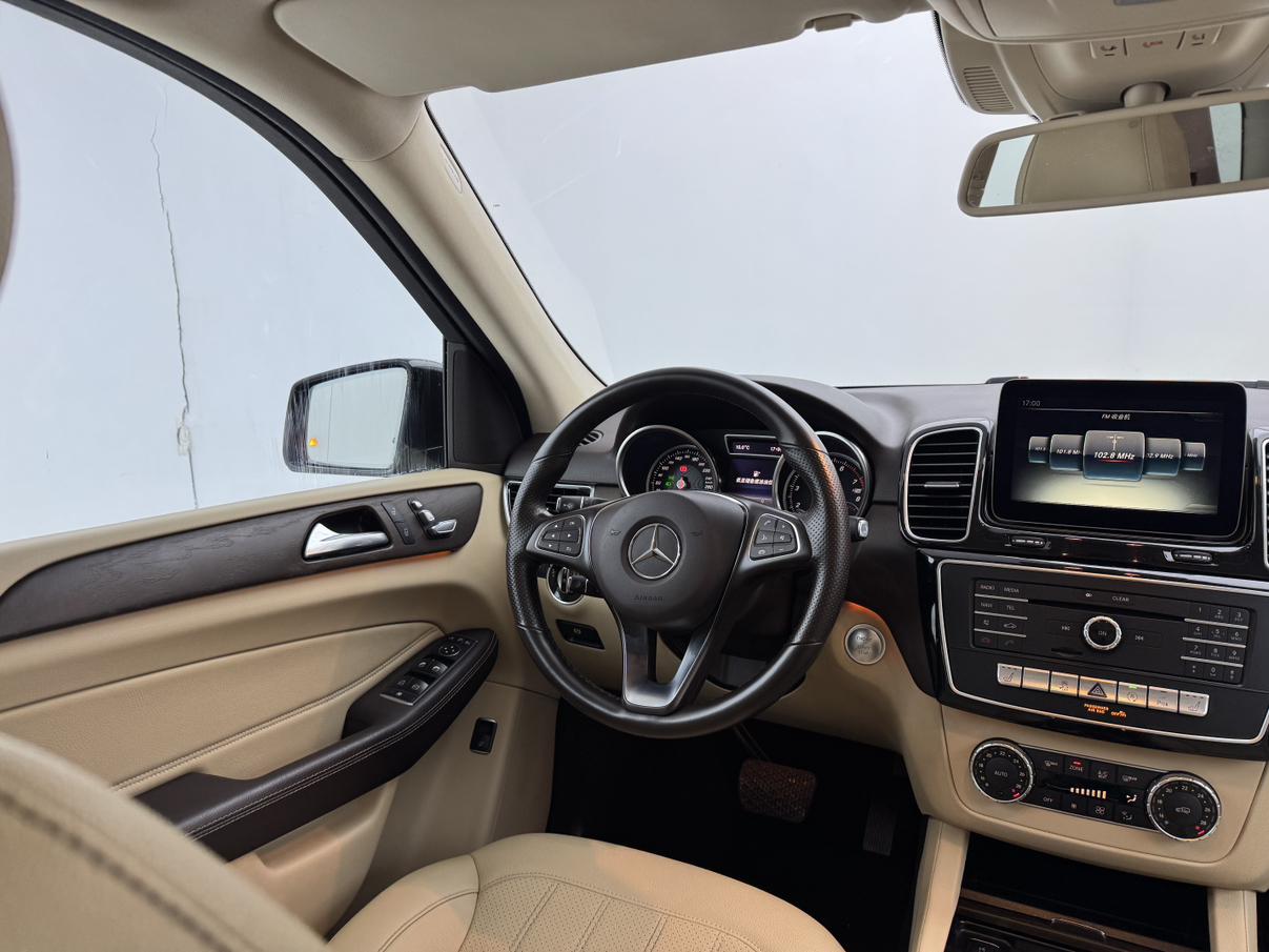 Mercedes-Benz GLE 2016 thumb 12