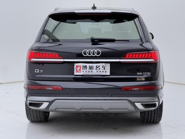 Audi Q7 2021 thumb 5