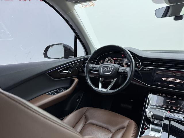 Audi Q7 2021 thumb 11