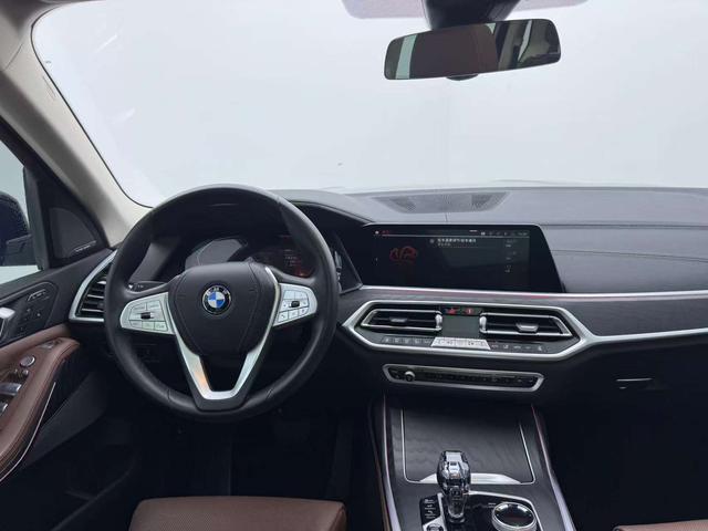 BMW X7 2022 thumb 9