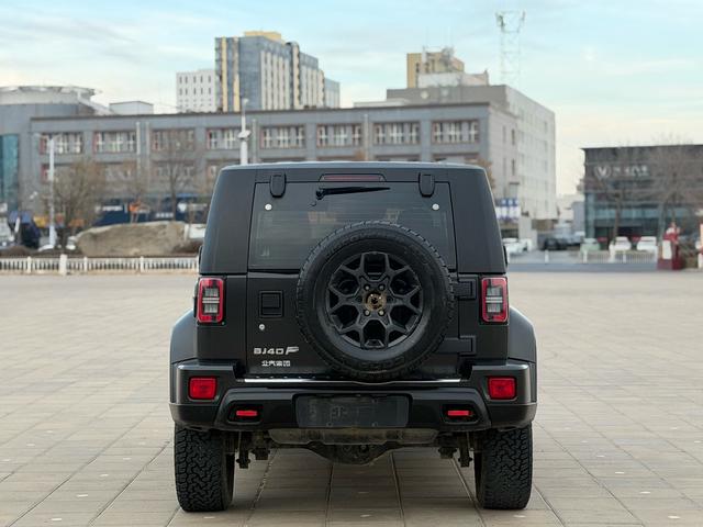 BJ 40 2021 thumb 2