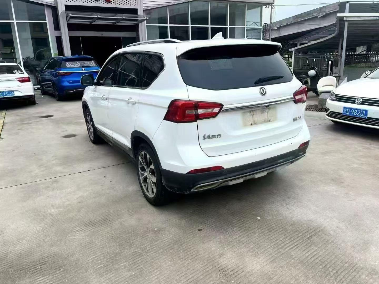 Dongfeng Fengxing X5 2017 thumb 2