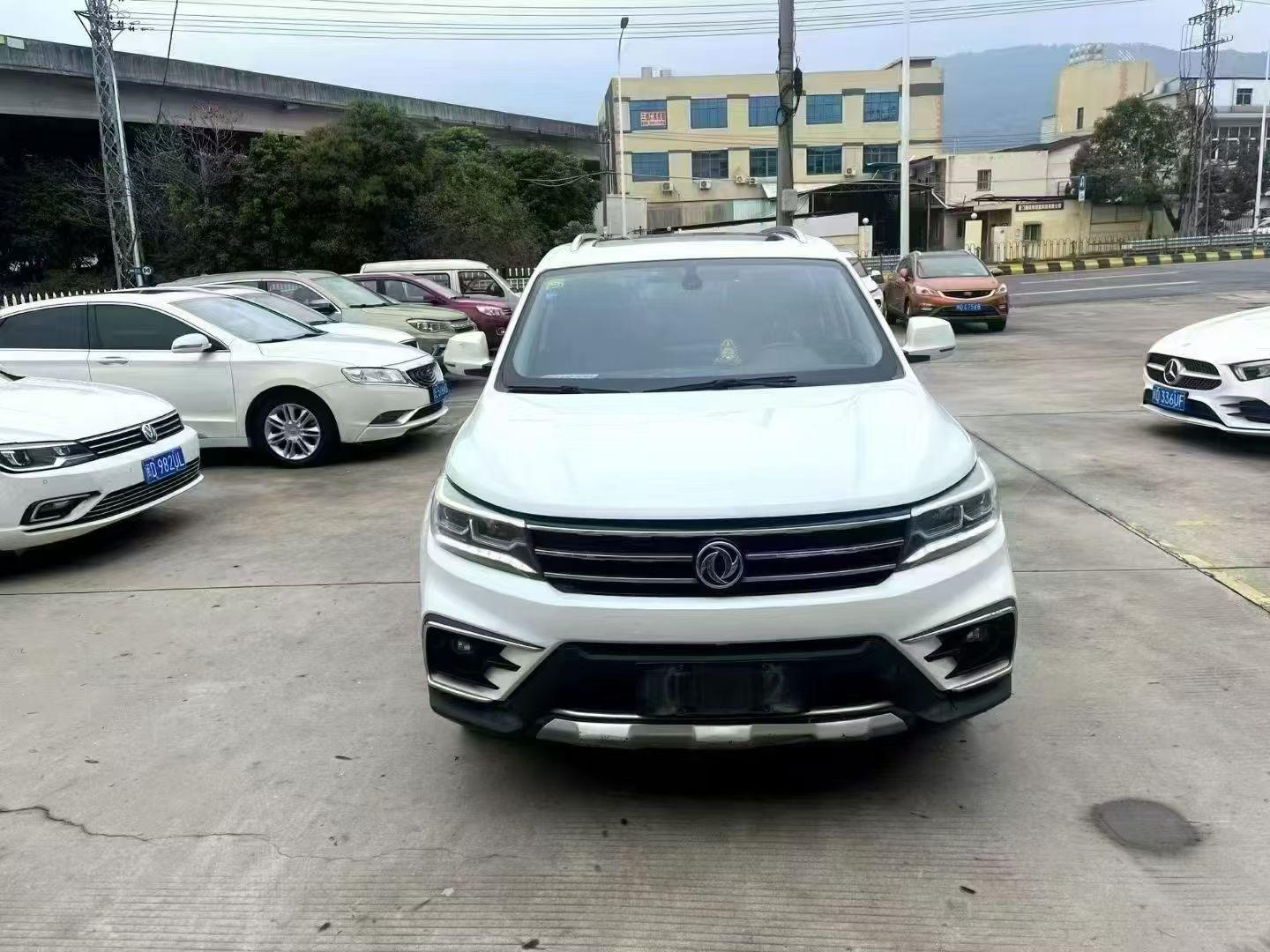 Dongfeng Fengxing X5 2017 thumb 9