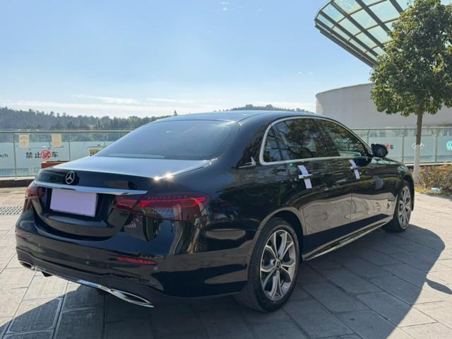 Mercedes-Benz E-Class 2022 thumb 5