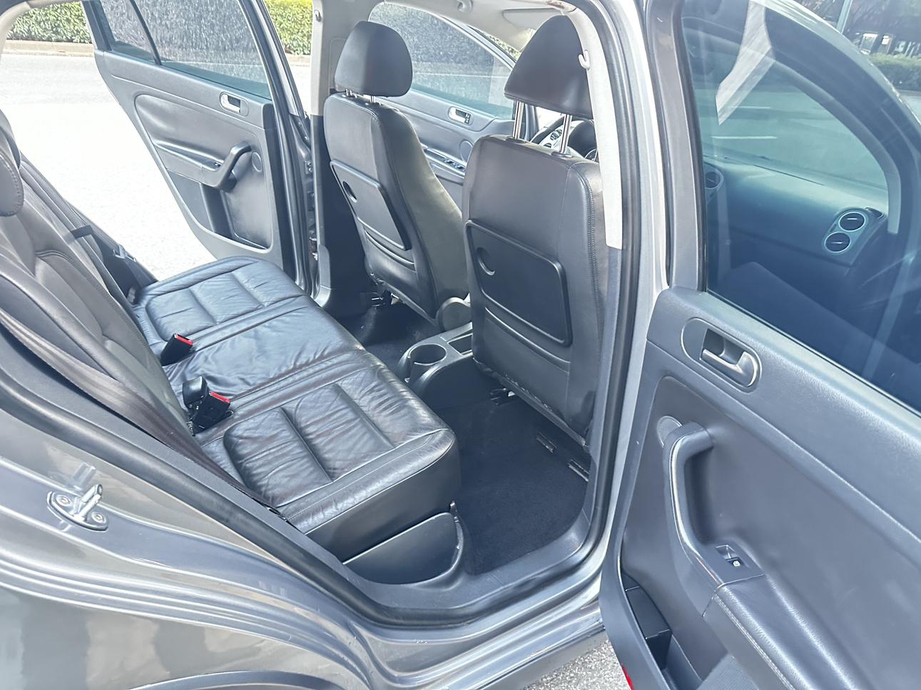 Volkswagen Golf 2012 thumb 8