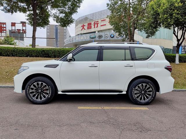 Nissan Patrol 2019 thumb 12