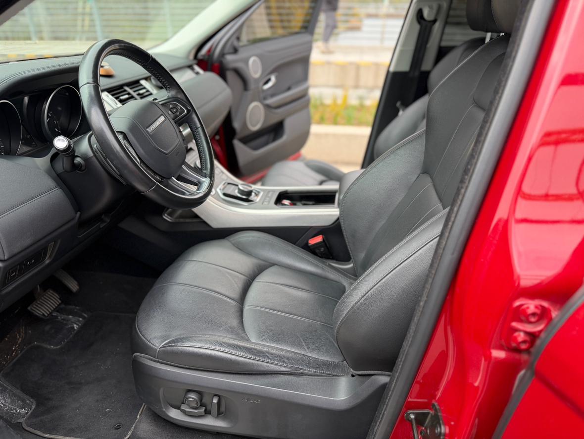 Land Rover Range Rover Velar 2019 thumb 8