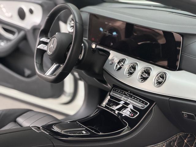 Mercedes-Benz E-Class 2021 thumb 3