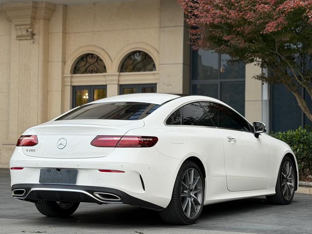 Mercedes-Benz E-Class 2021 thumb 5