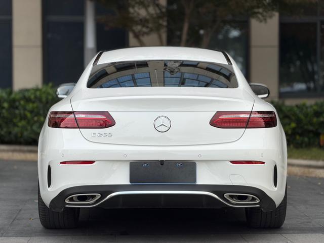Mercedes-Benz E-Class 2021 thumb 6