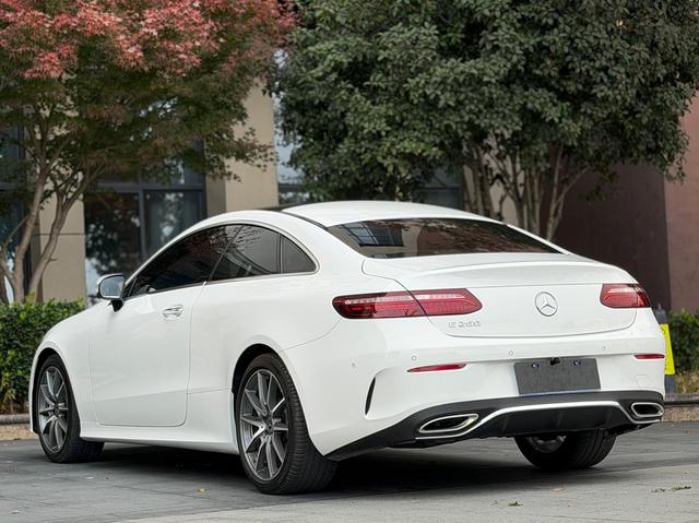 Mercedes-Benz E-Class 2021 thumb 7