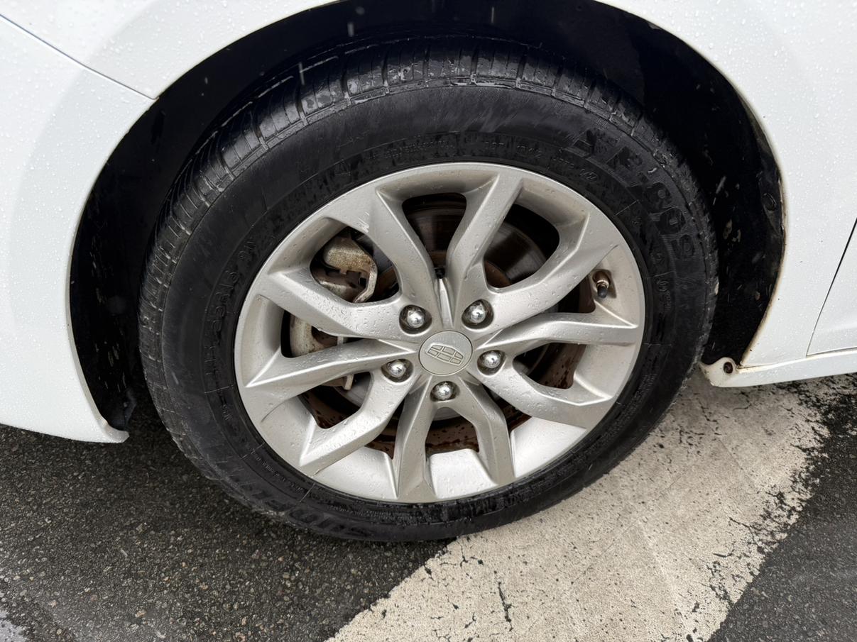 Geely Emgrand GL 2016 thumb 5