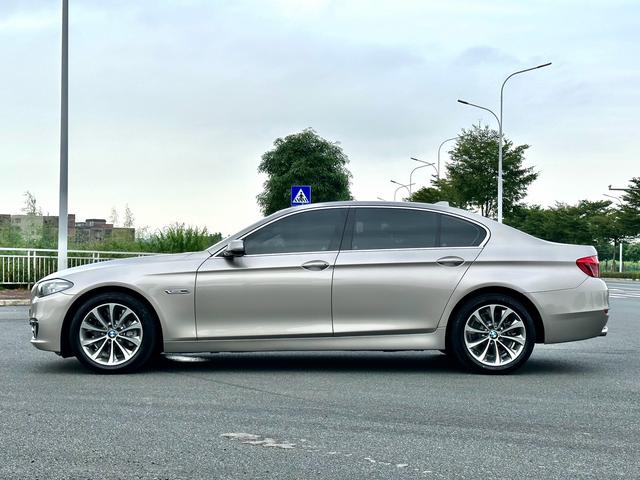 BMW 5 серии 2015 thumb 2