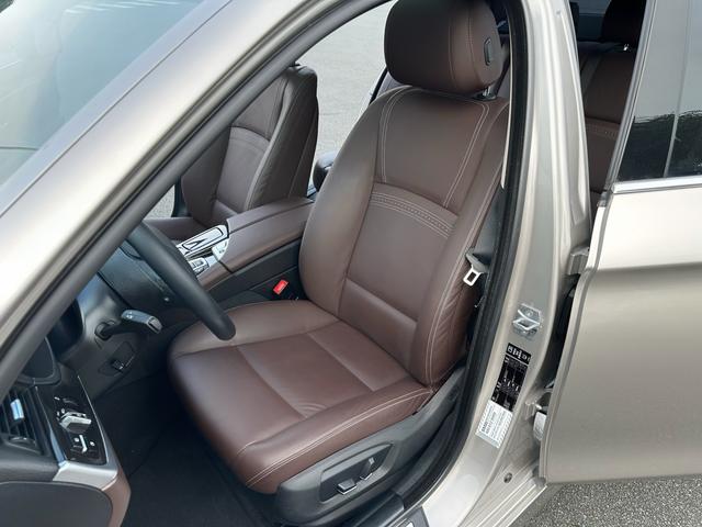 BMW 5 серии 2015 thumb 8