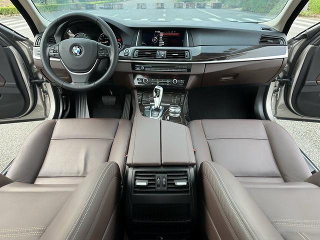 BMW 5 серии 2015 thumb 12