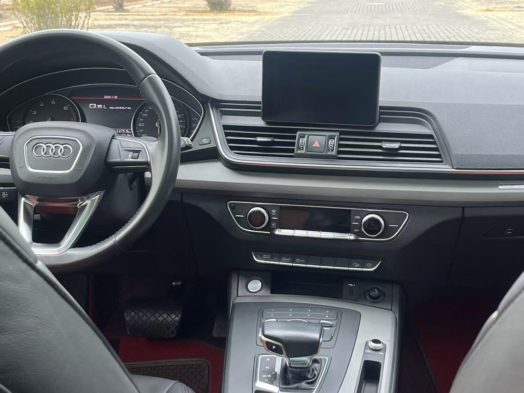 Audi Q5 2019 thumb 9