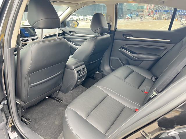 Nissan Altima 2022 thumb 3