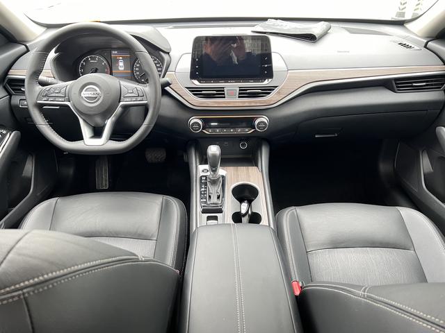 Nissan Altima 2022 thumb 4