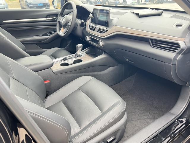 Nissan Altima 2022 thumb 5