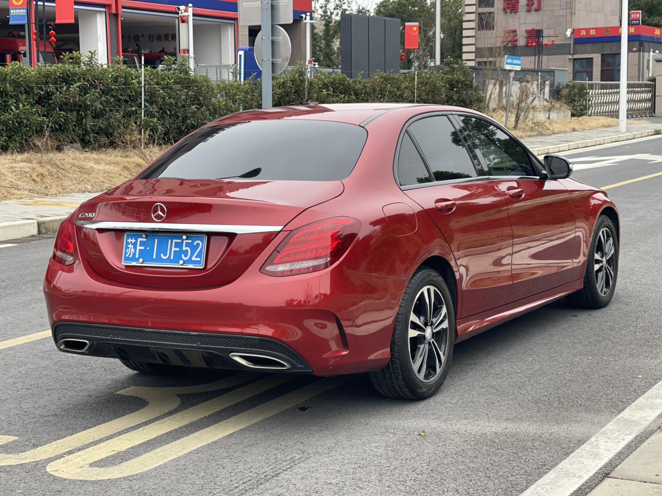 Mercedes-Benz C-Class 2017 thumb 5