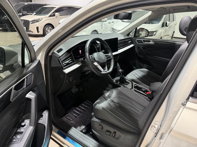 Volkswagen Tiguan 2022 thumb 6