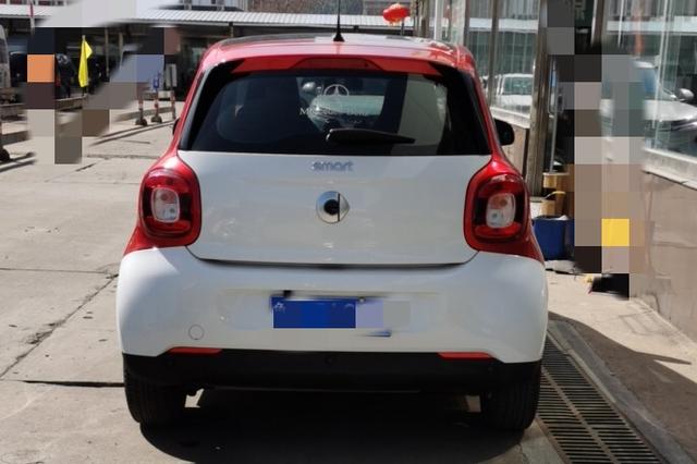 Smart Forfour 2018 thumb 2