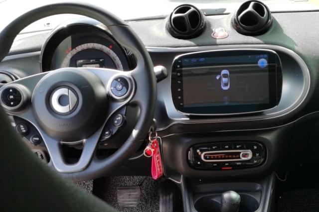 Smart Forfour 2018 thumb 8