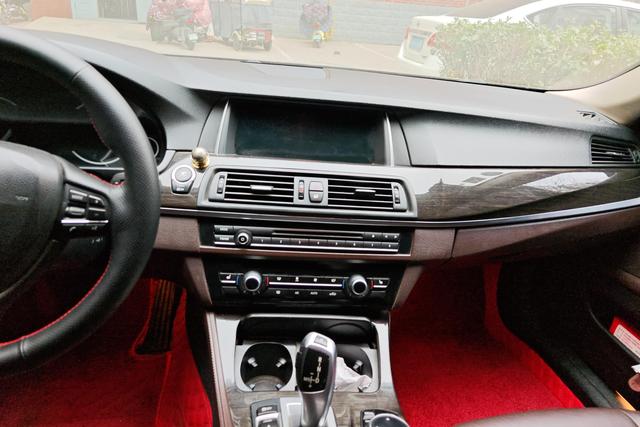 BMW 5 серии 2014 thumb 9