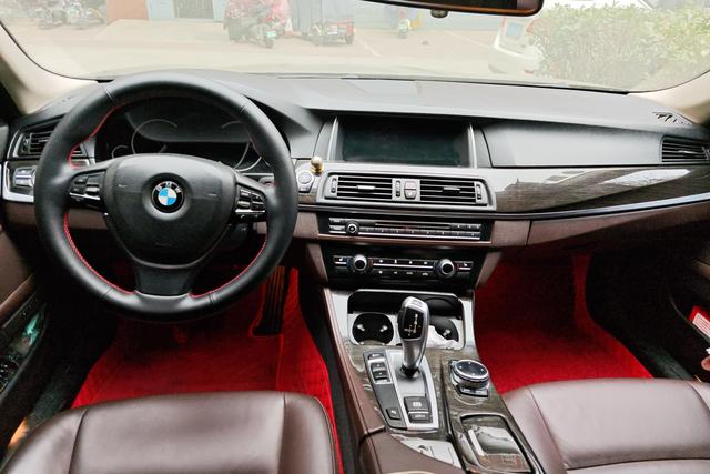 BMW 5 серии 2014 thumb 11
