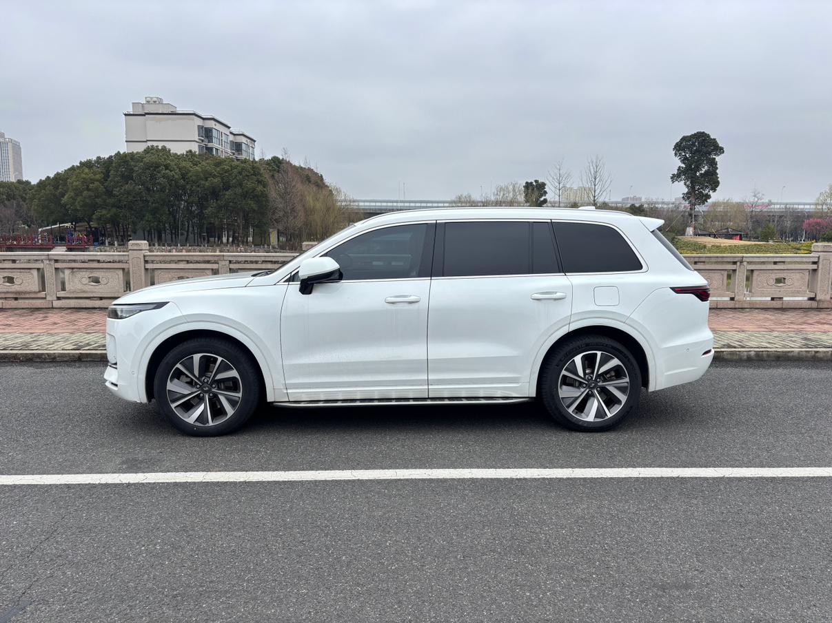 Lixiang (Li Auto) One 2022 thumb 10