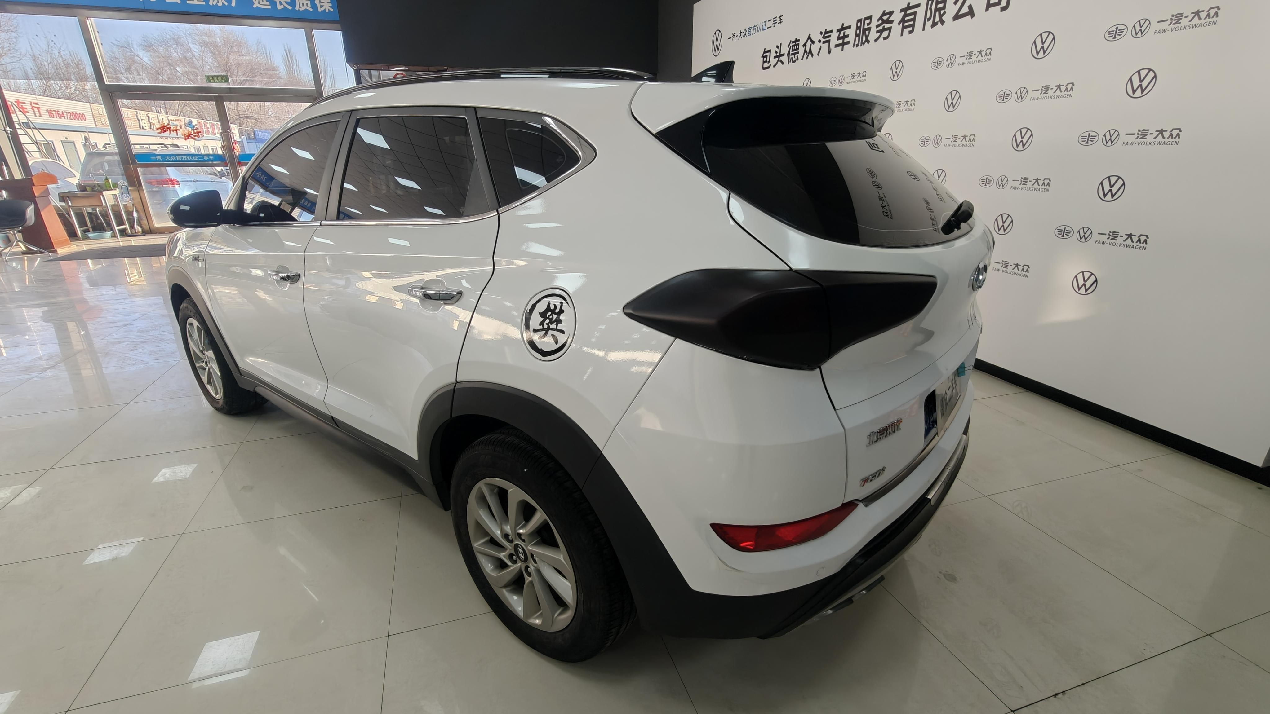 Hyundai Tucson 2016 thumb 2