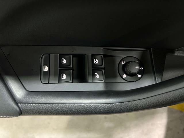 Skoda Superb 2025 thumb 6