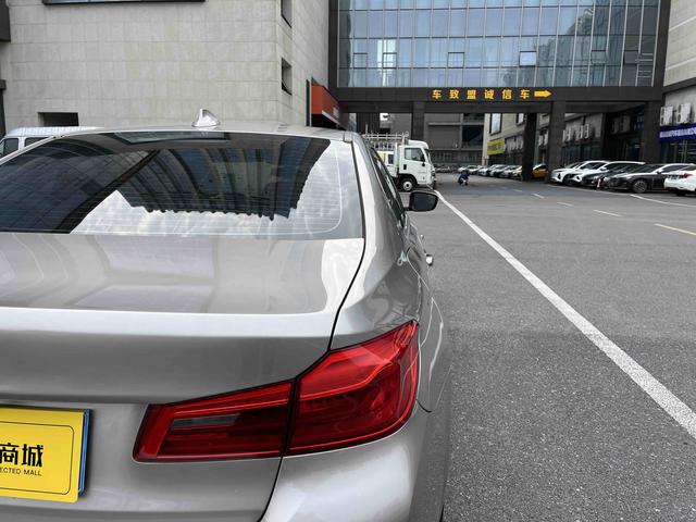 BMW 5 серии 2020 thumb 7