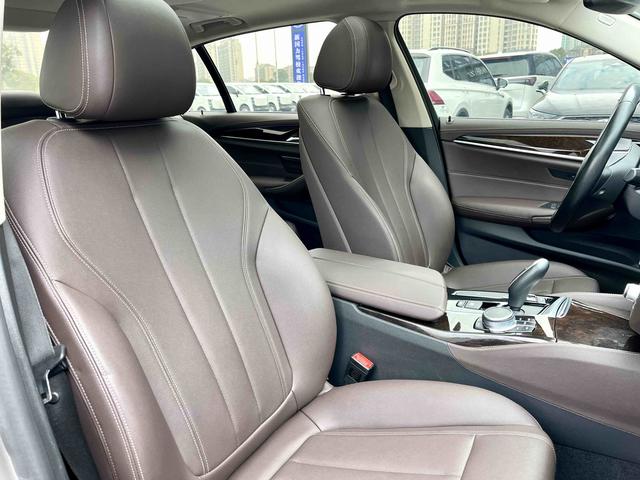 BMW 5 серии 2020 thumb 10