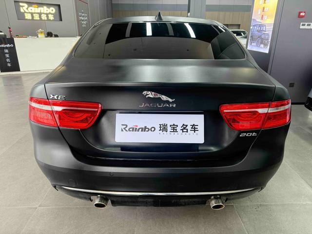 Jaguar XE 2019 thumb 3