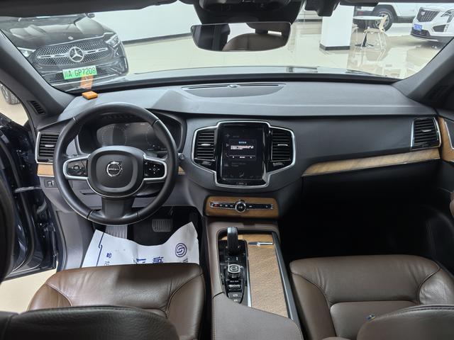 Volvo XC90 2021 thumb 8