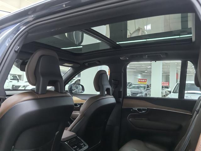 Volvo XC90 2021 thumb 9