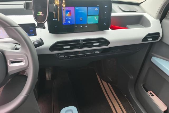 Geely Panda 2024 thumb 12