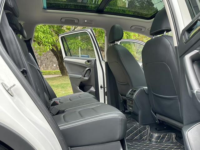Volkswagen Tiguan 2020 thumb 4